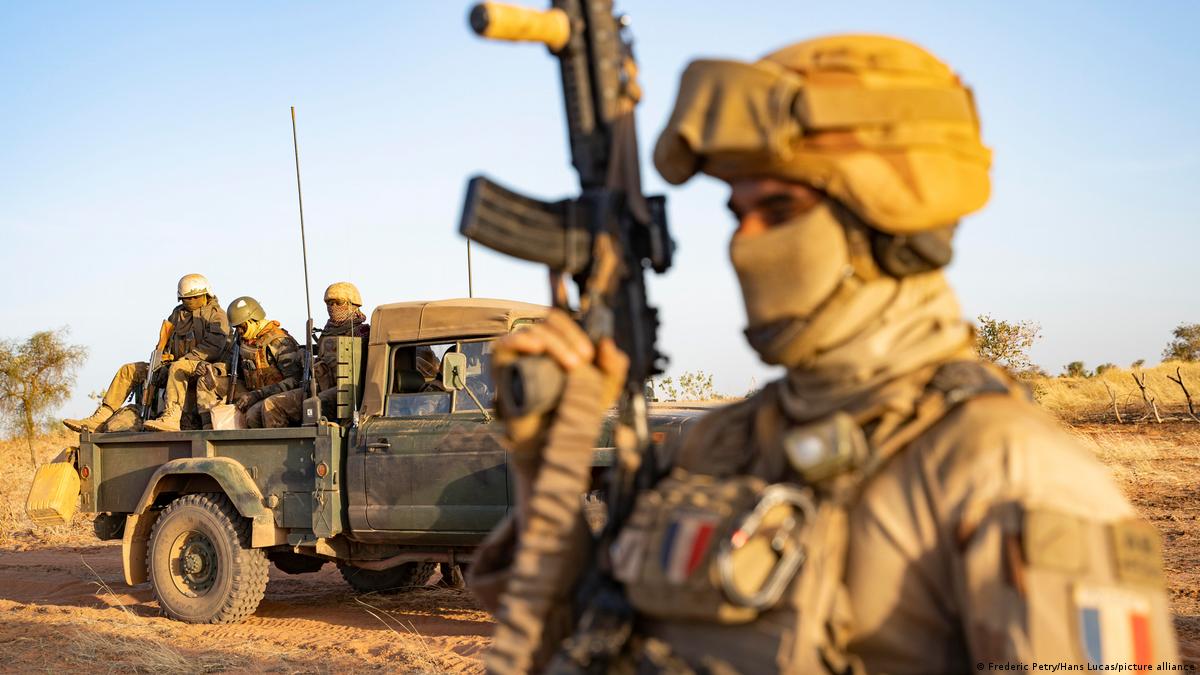 Emmanuel Macron Klaim Tentara Prancis Bunuh Pemimpin ISIS Di Sahara Barat
